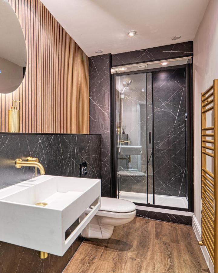 Villa Luxury Georgian Townhouse With Cinema And Parking Chester Exterior foto